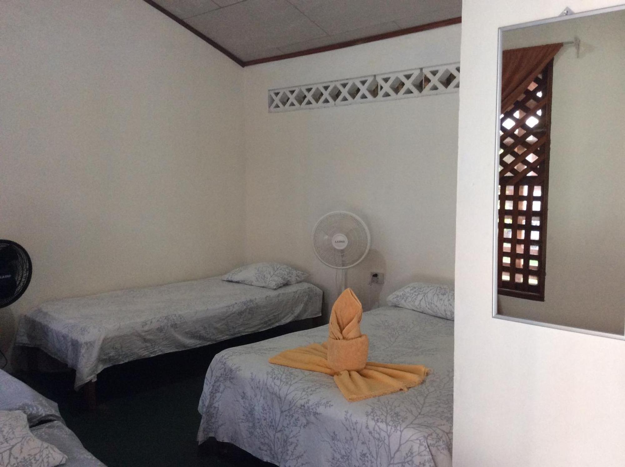 Cabinas Balcon Del Mar Тортугеро Экстерьер фото